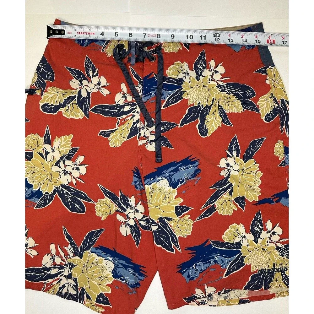 Patagonia Men’s Tropical Floral Board Shorts Swim Trunks Red Drawstring Size 30